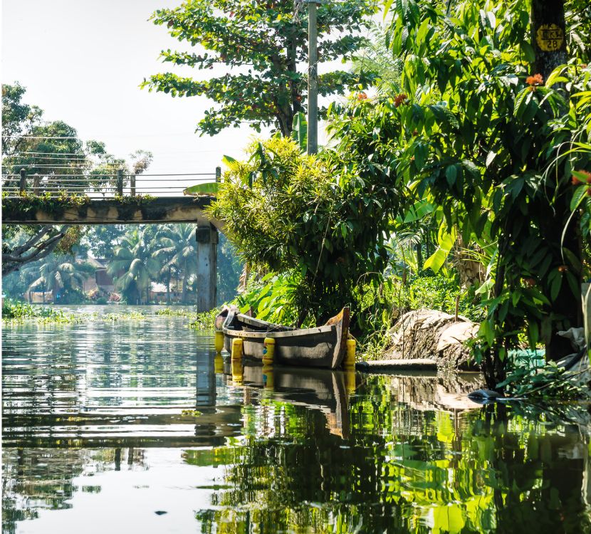 Alleppey-Houseboat-Rate